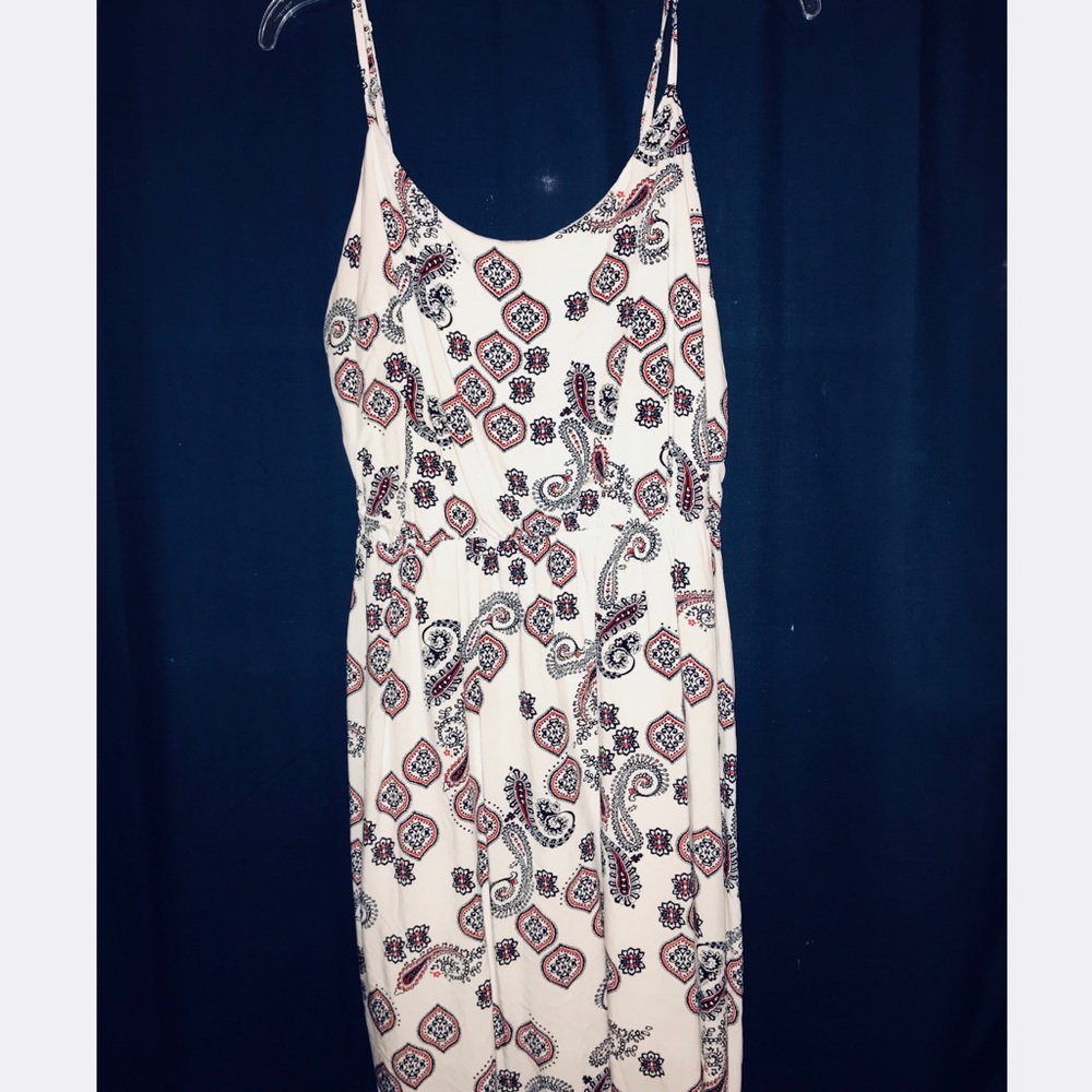 I am selling an old navy dress